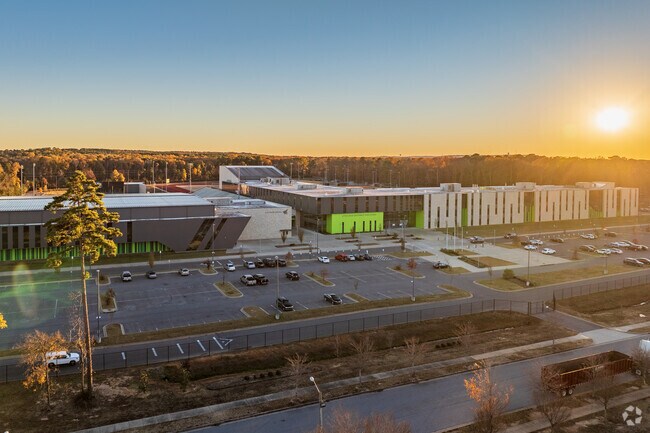 Students at Little Rock Southwest High School attend grades 8th through 12th.