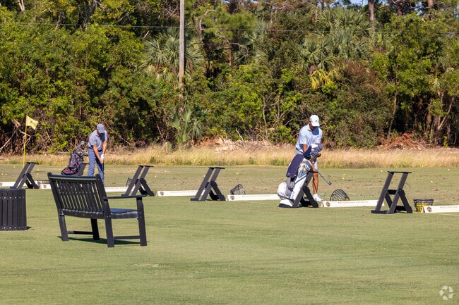 Golfers have several great golf courses around Paddock Park neighborhood.
