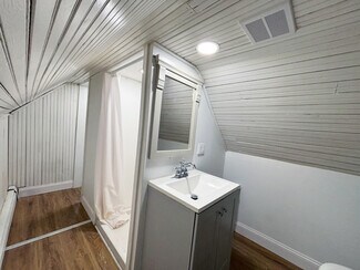 10 Ashland St, Somerville, MA 02144