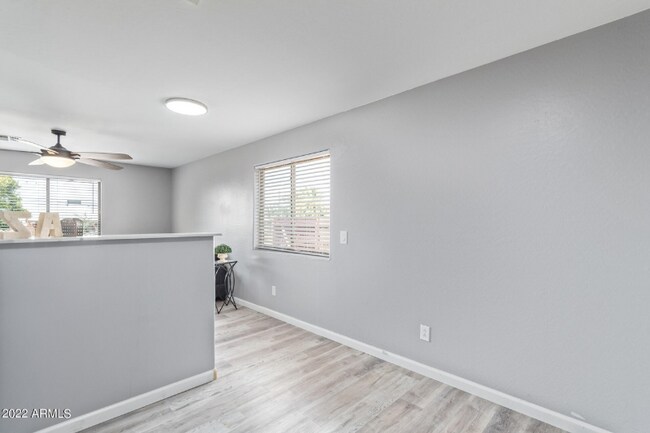 2437 E Jones Ave, Phoenix, AZ 85040 - photo 5