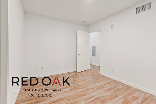 2409 Griffith Park Blvd unit 205, Los Angeles, CA 90039 - photo 7
