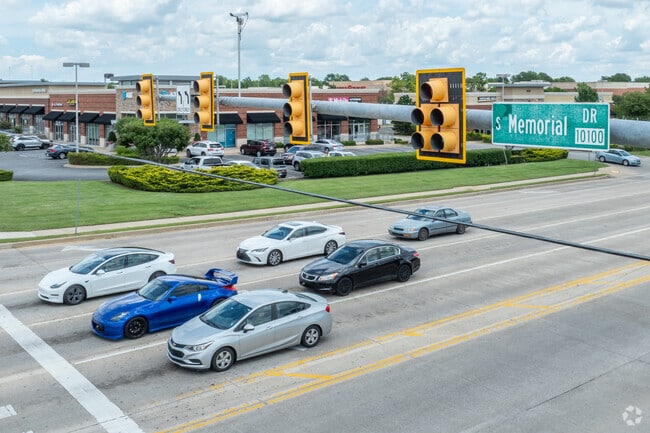 Endless shopping and dining options can be found on Memorial Drive, the Eastern border of Knollwood Estates.