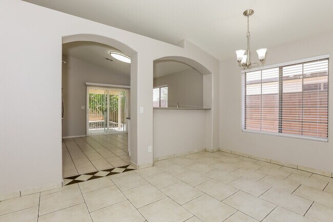 743 S Del Rio Ct, Apache Junction, AZ 85120 - photo 5