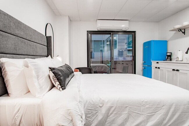 1020 16th St NW unit ID1037707P, Washington, DC 20036 - photo 4