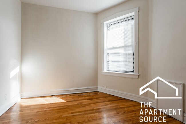 1953 W Winnemac Ave unit 2, Chicago, IL 60640 - photo 5