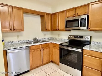 1515 La Fontenay Ct Unit 1515, Louisville, KY 40223