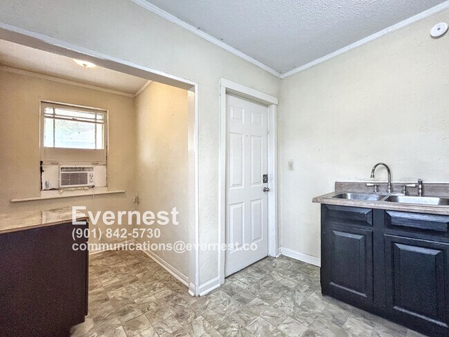 180 Clark Place unit 3, Memphis, TN 38104 - photo 2