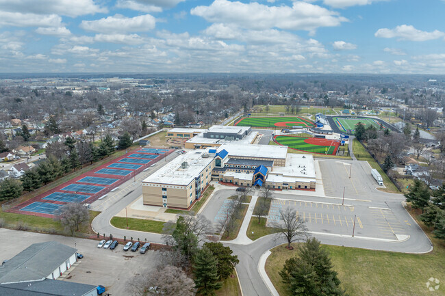 Kelloggsville Middle School, campus.