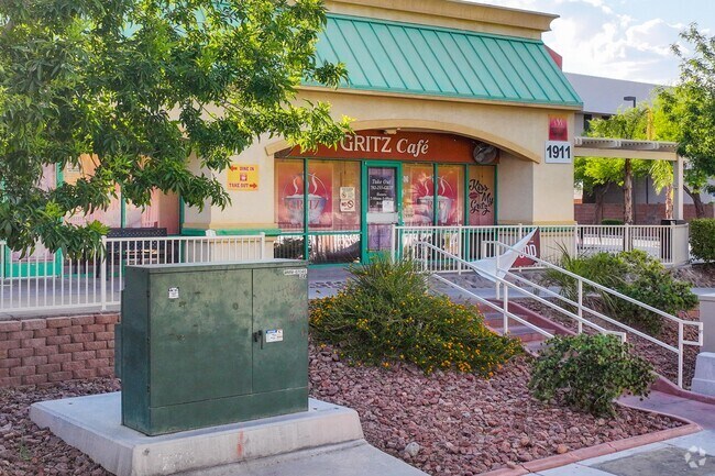 Gritz Café has the best soul food in West Las Vegas.