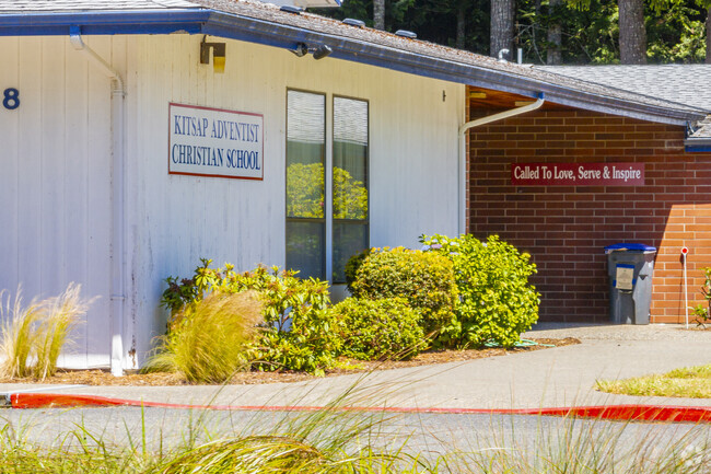 Kitsap Adventist Christian School has approximately 60 students in total.