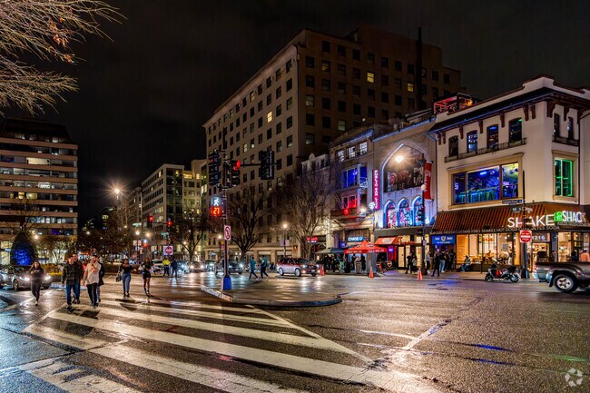 The Nightlife is always buzzing in Dupont Circle.