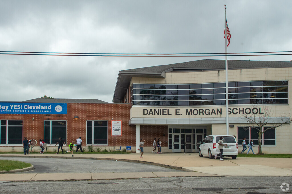 Daniel E Morgan School provides education in the neighborhood of 
Hough