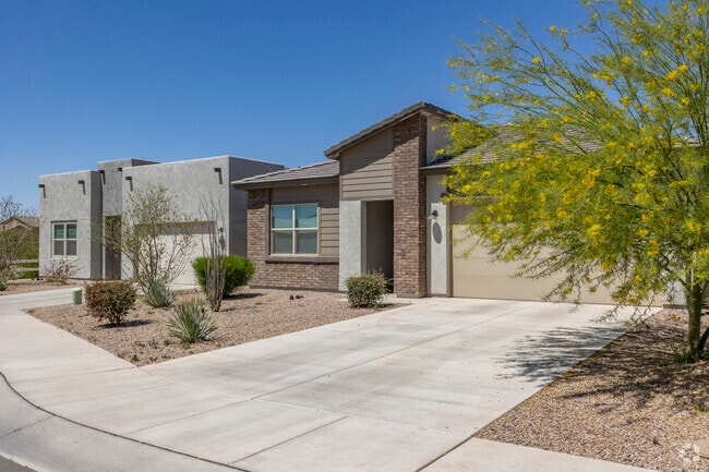 Pueblo revival and modern style homes are some of the styles you can find in Gladden Farms.