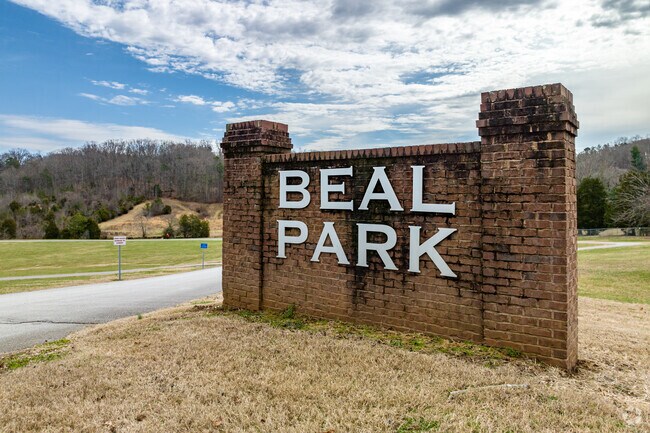 Beal Park is a local park by the waters in Louisville, TN.