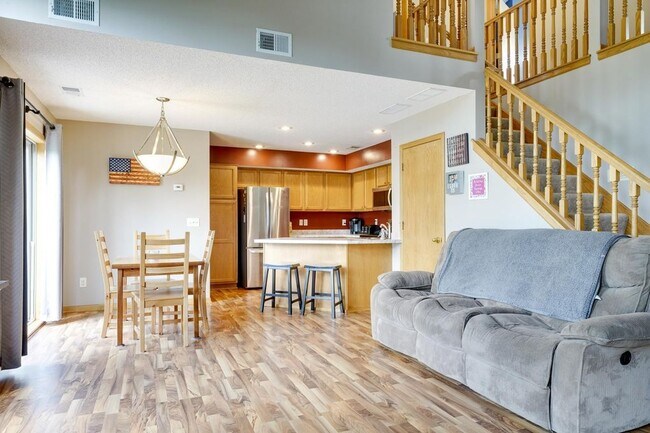 604 Bradbury Cir, Jordan, MN 55352 - photo 6