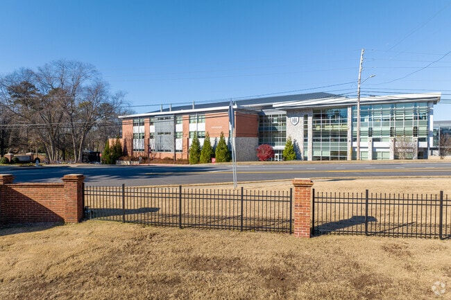 Holy Innocents Episcopal School receives an overall grade of A+ on Niche.