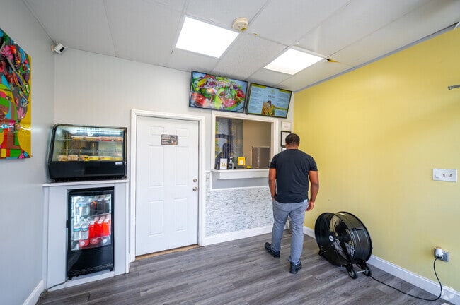 Bird's Place is a great new restaurant on H St SE in Civic Betterment.