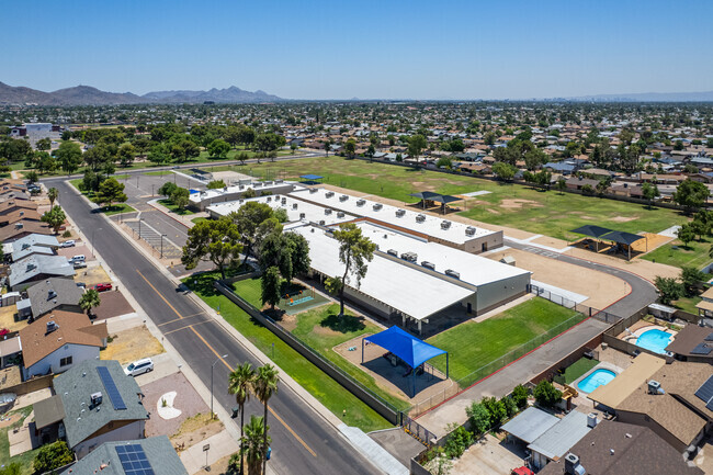 Capture the aerial view of Tumbleweed Elementary School, fostering learning in Phoenix.