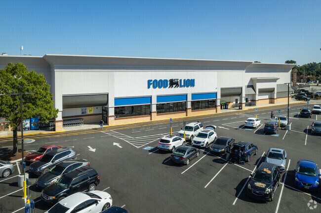 Food Lion is a great one-stop shop near Green Acres.