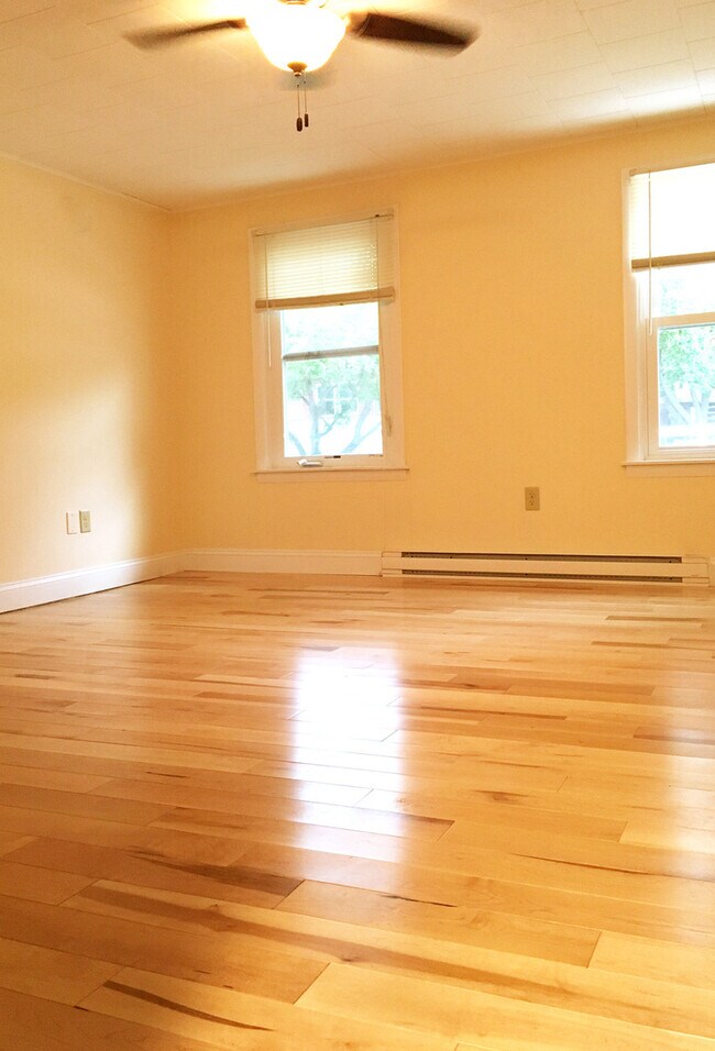 80 Marble Ave, Burlington, VT 05401 - photo 4