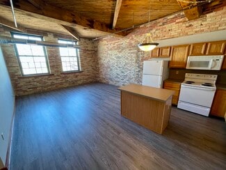 940 Monroe Ave NW Unit 362, Grand Rapids, MI 49503