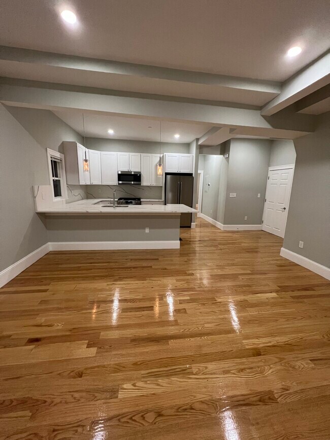 75 Pearl St unit 1, Somerville, MA 02145 - photo 4
