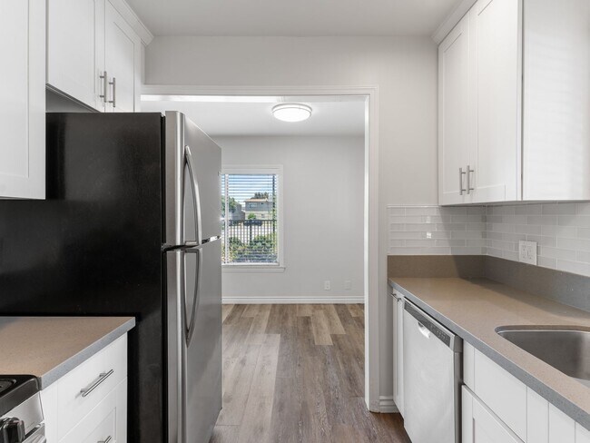 1340 W Parade St unit 1, Long Beach, CA 90810 - photo 6