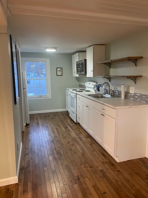 230 Water St Unit 2, Hallowell, ME 04347