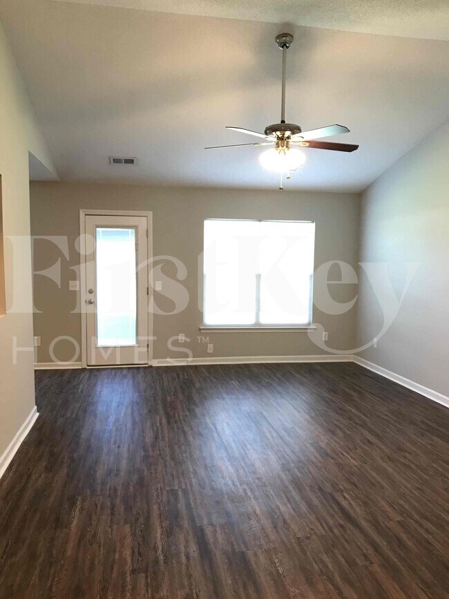 120 Pointer Dr, Goose Creek, SC 29445 - photo 2