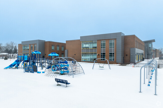 Courses in Reading, Writing, and Literature are available at Macarthur Intermediate School.