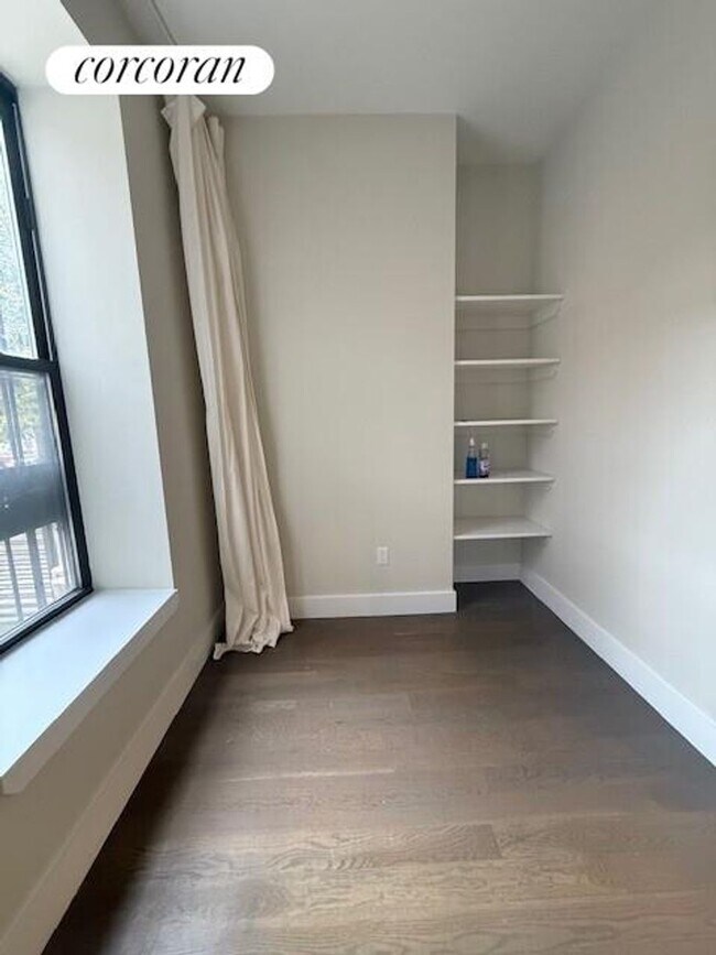 162 Stuyvesant Ave, Brooklyn, NY 11221 - photo 4