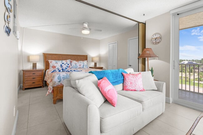 5600 Bonita Beach Rd SW unit ID1352875P, Bonita Springs, FL 34134 - photo 2