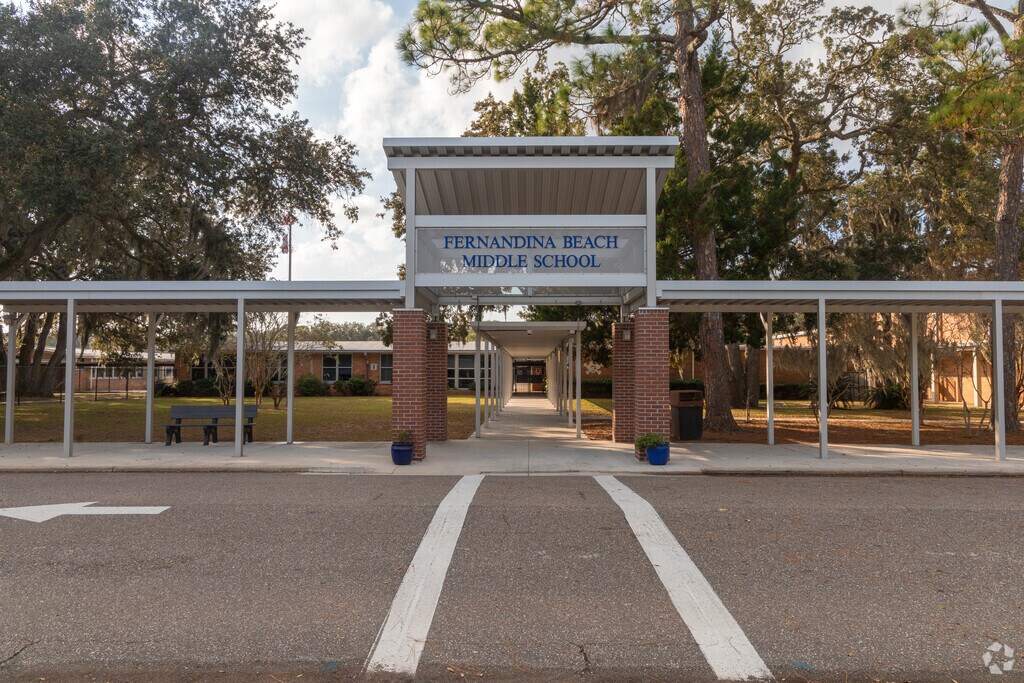 Fernandina Beach Middle School provides education in the neighborhood of 
Amelia Island