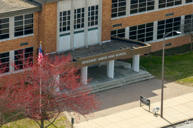 Speedway Junior High is located in Indianapolis.