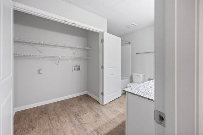 The Bellevue 1 bed/1bath