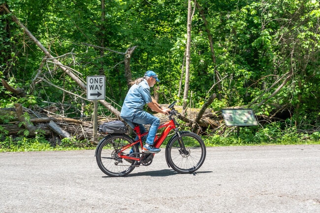 There are great paved roadways throughout Wesselman Park which are great for biking.