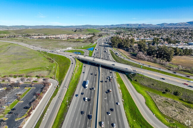 Interstate 580 is only 5 miles north of Shadowbrook and provides access to Oakland and San Francisco.