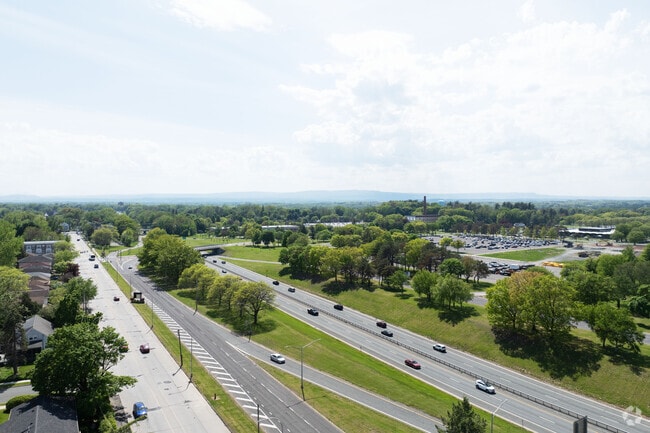 Route 85 passes right next to the Melrose neighborhood making it easy to get around.