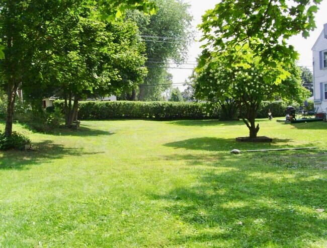 111 Stark Ave unit 111 Stark Ave Unit 1, Dover, NH 03820 - photo 3