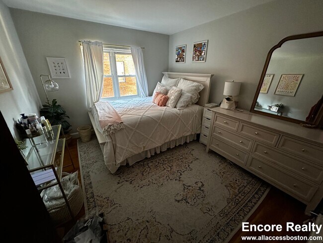 63 Selkirk Rd unit 12, Brighton, MA 02135 - photo 3