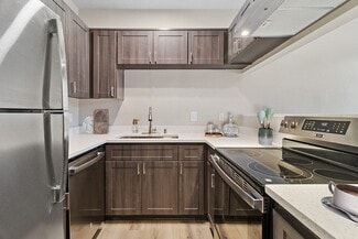 2235 Treehouse Ln, Corona, CA 92879