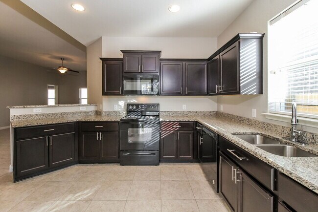 4608 Conley Ln, Denton, TX 76207 - photo 7