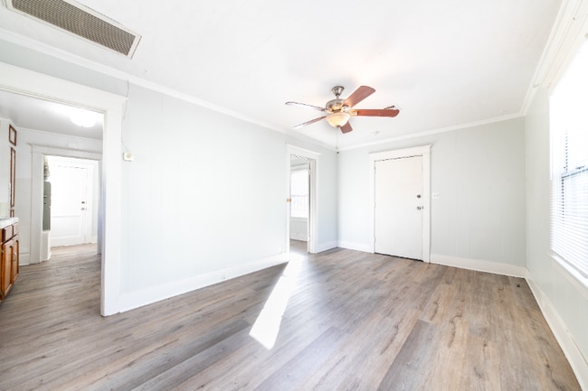 6622 Bonsallo Ave, Los Angeles, CA 90044 - photo 3