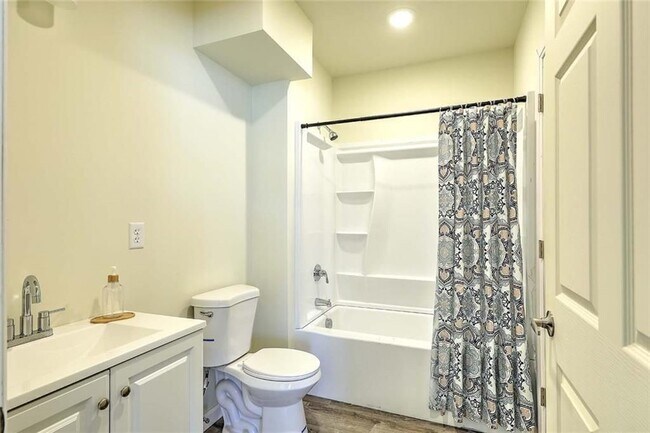 Pine Street Apartments, Pawtucket, RI 02860 - photo 7