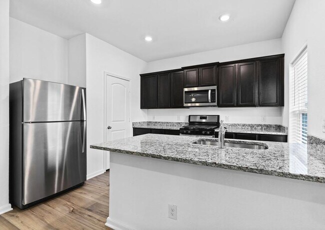6007 Luckey Run unit 36480732, San Antonio, TX 78252 - photo 3