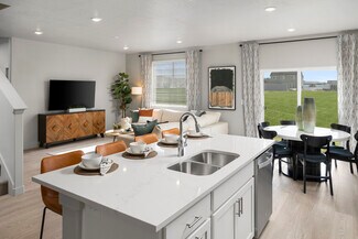 903 200 E, Santaquin, UT 84655