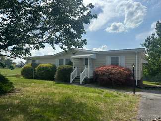 1099 Fairlea Rd, Rice, VA 23966