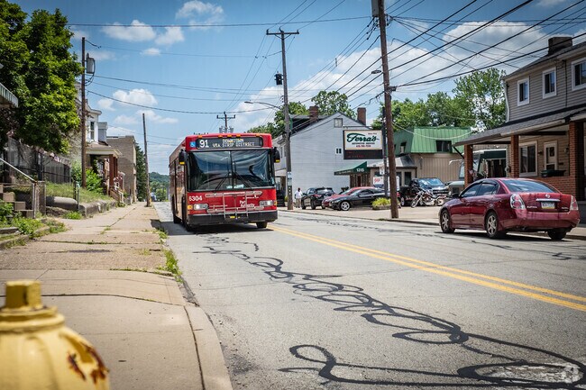The bus can take you on a short 20min drive to Pittsburgh from West O'Hara Township.