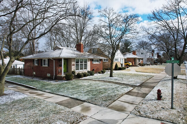 Bungalows in Royal Oak are a cozy way to enjoy all that the area has to offer.