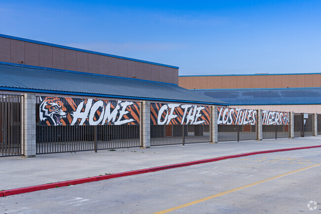 Los Tules Middle School in Tulare is home to the Tigers.